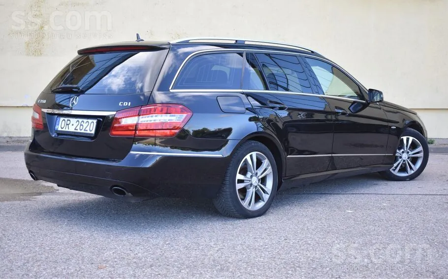 Mercedes-Benz E350 2010 photo 5