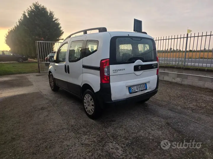 Peugeot Bipper 2012 photo 5