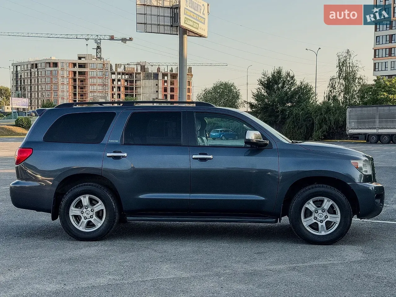Toyota Sequoia 2008 photo 4