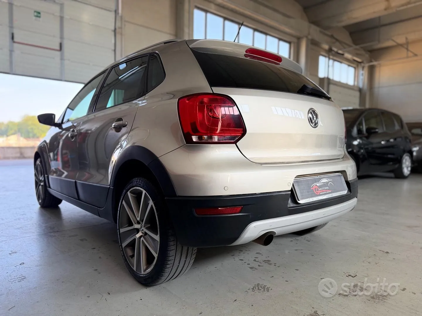 Volkswagen Polo Cross 2010 photo 5