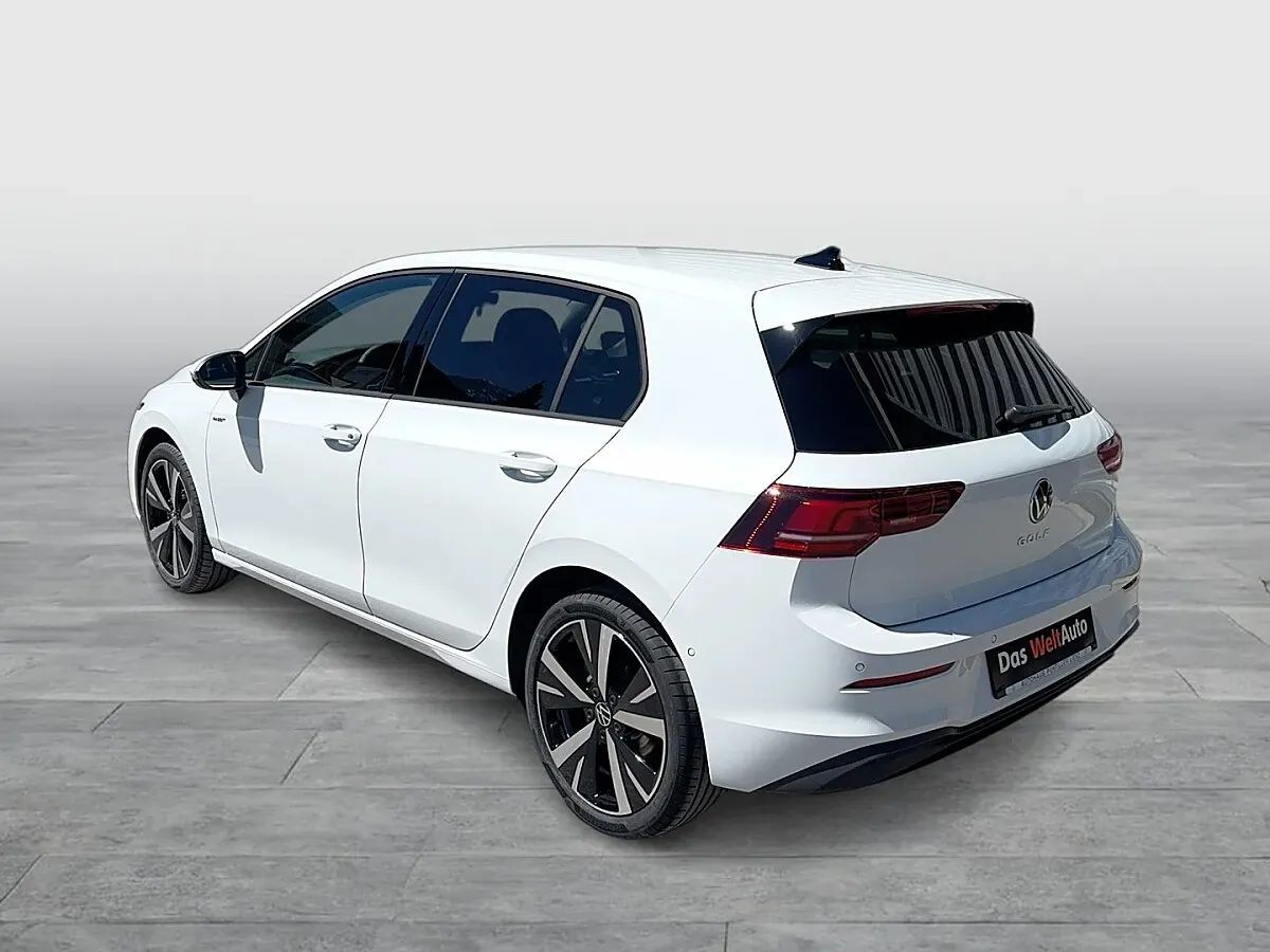 Volkswagen Golf 2026 photo 3