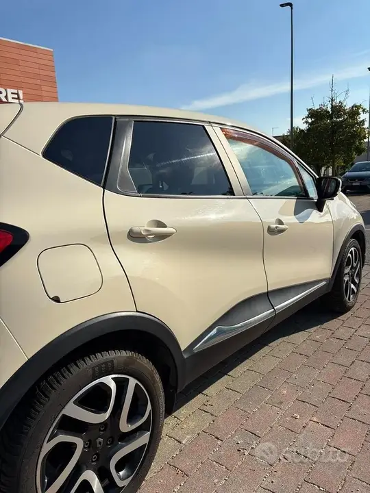 Renault Captur 2013 photo 2