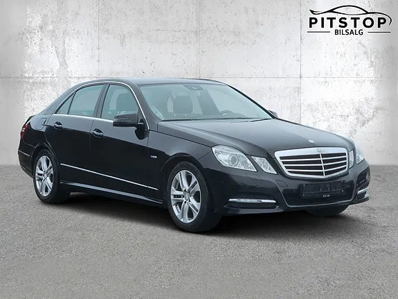 Mercedes-Benz Andre 2011 photo 2