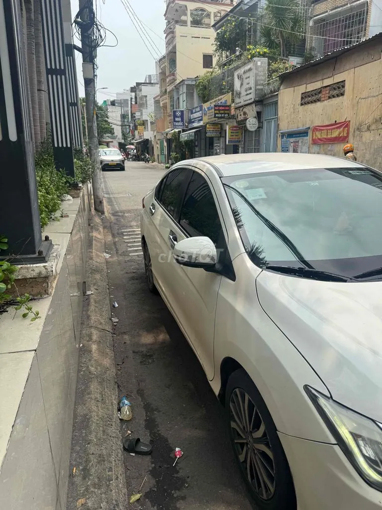 Honda City 2018 photo 5