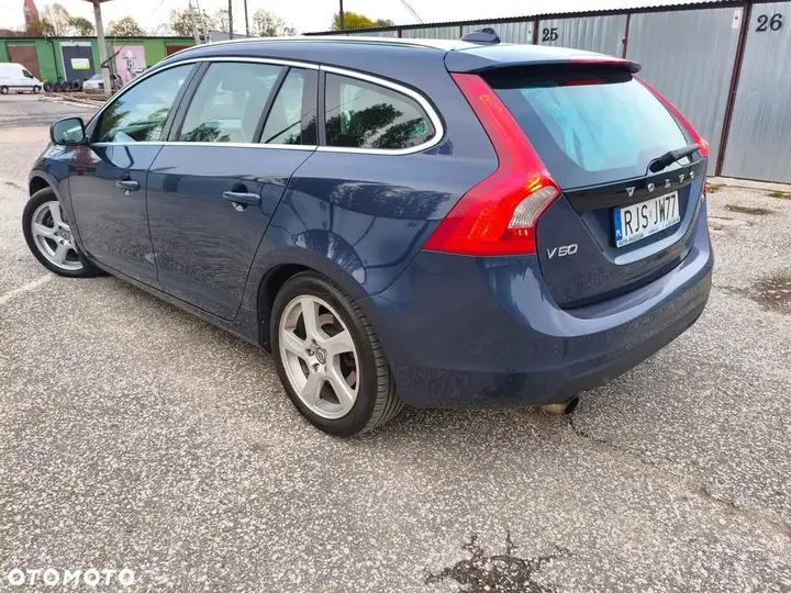 Volvo V60 2011 photo 2