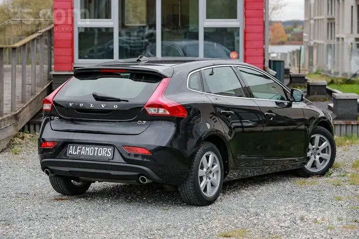 Volvo V40 2013 photo 4