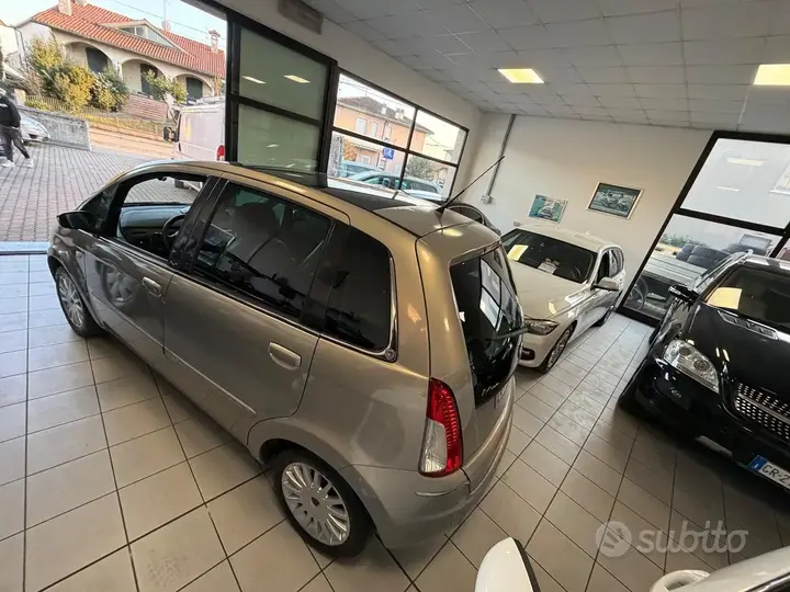 Lancia Musa 2009 photo 3