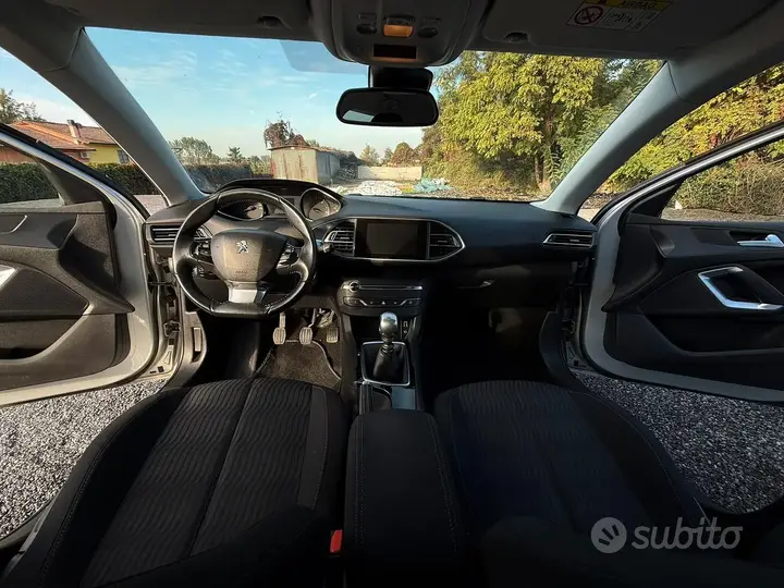 Peugeot 308 2014 photo 5