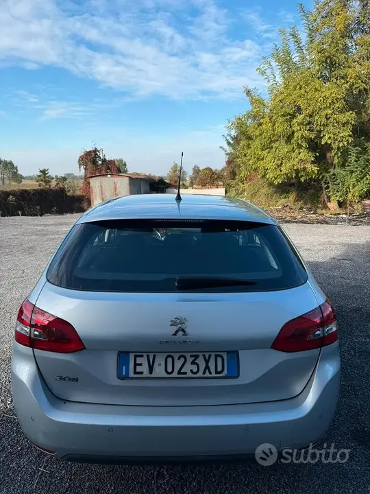 Peugeot 308 2014 photo 4