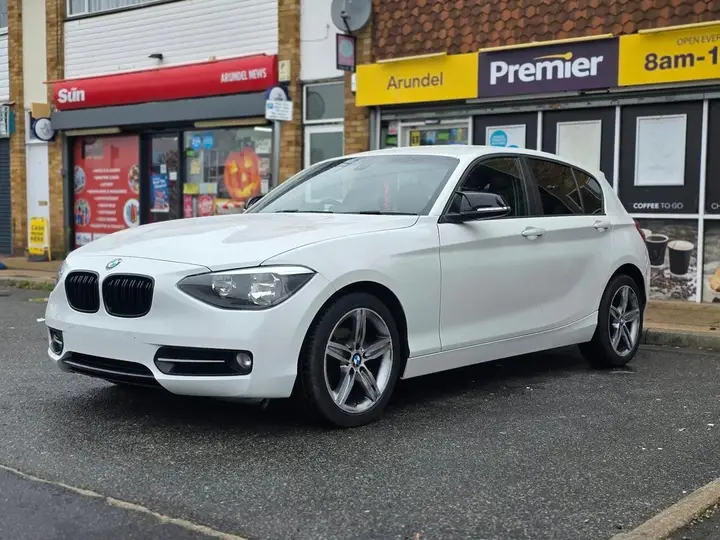 BMW 1 Series 2013 photo 2