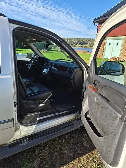 Chevrolet Tahoe 2009 photo 2