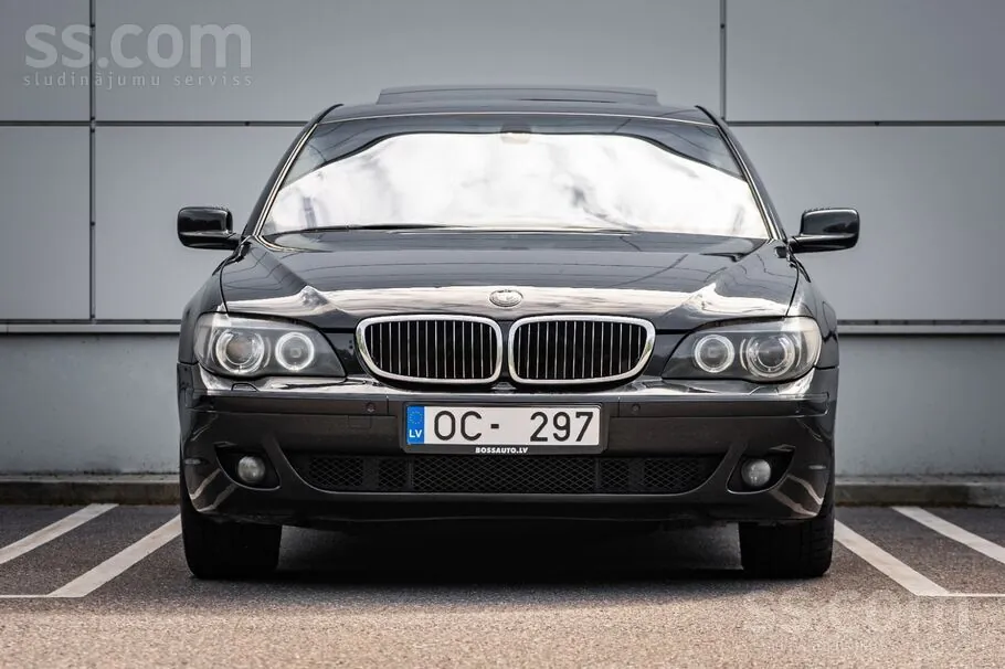 BMW 730D 2006 photo 2