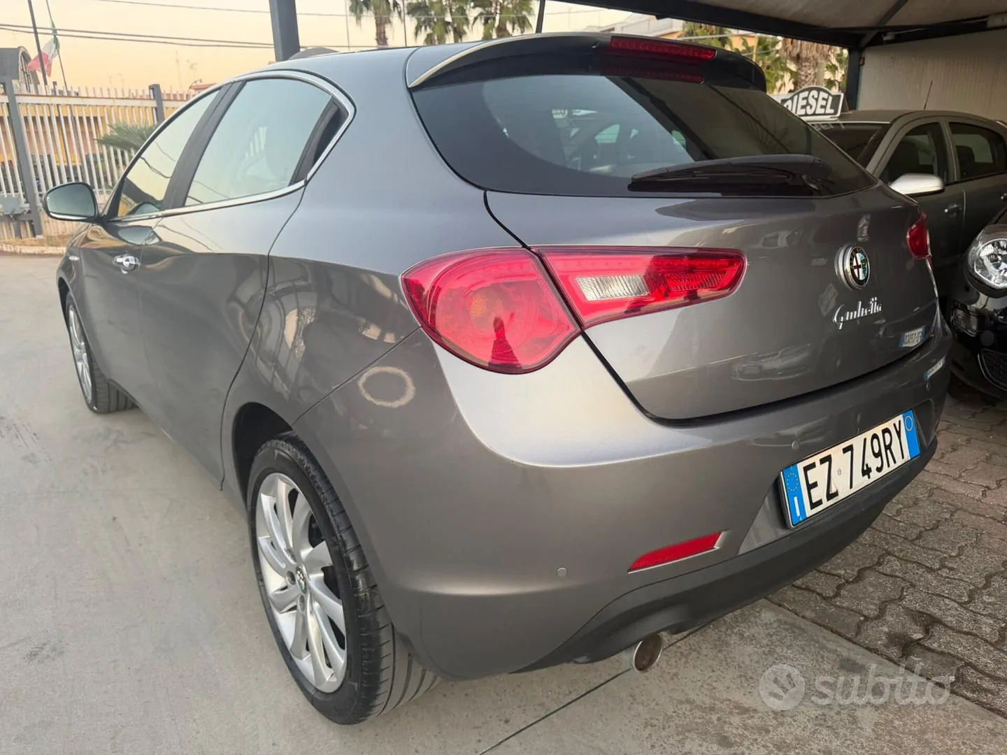 Alfa Romeo Giulietta 2015 photo 2