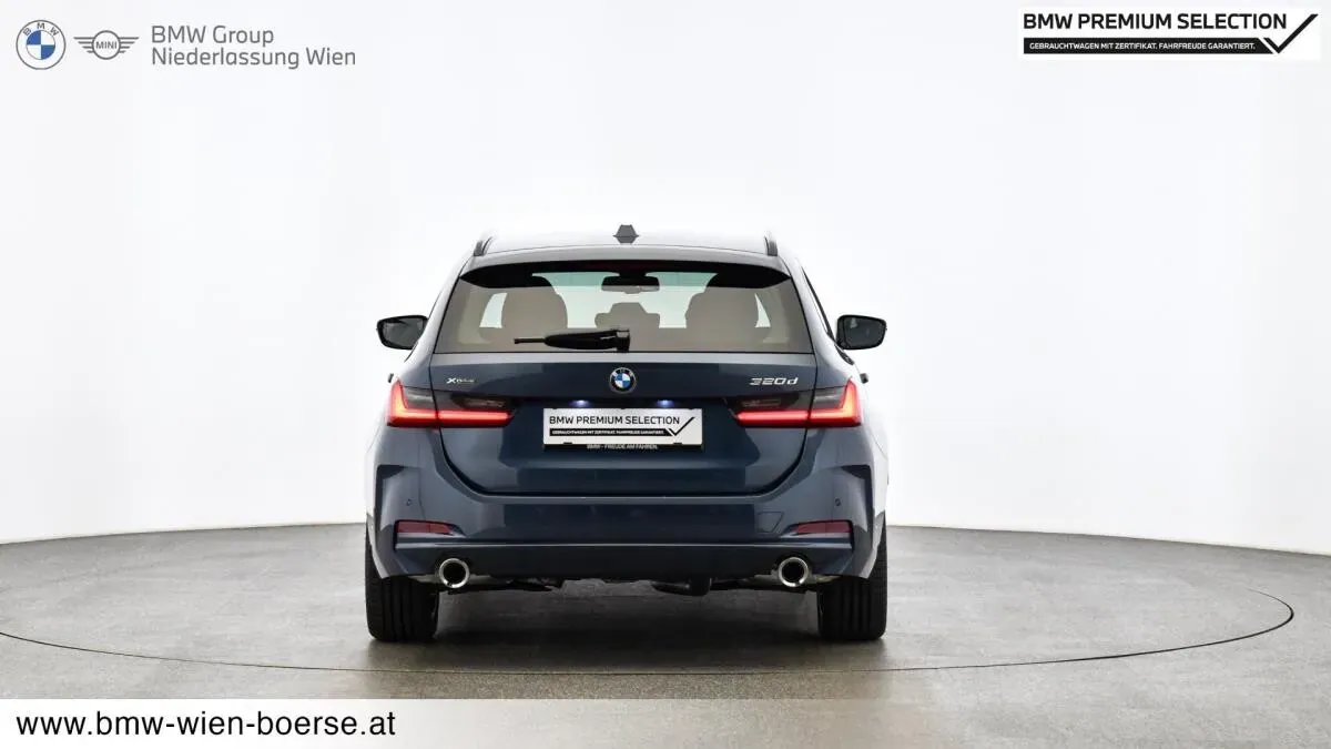 BMW 3 Series 2025 photo 2