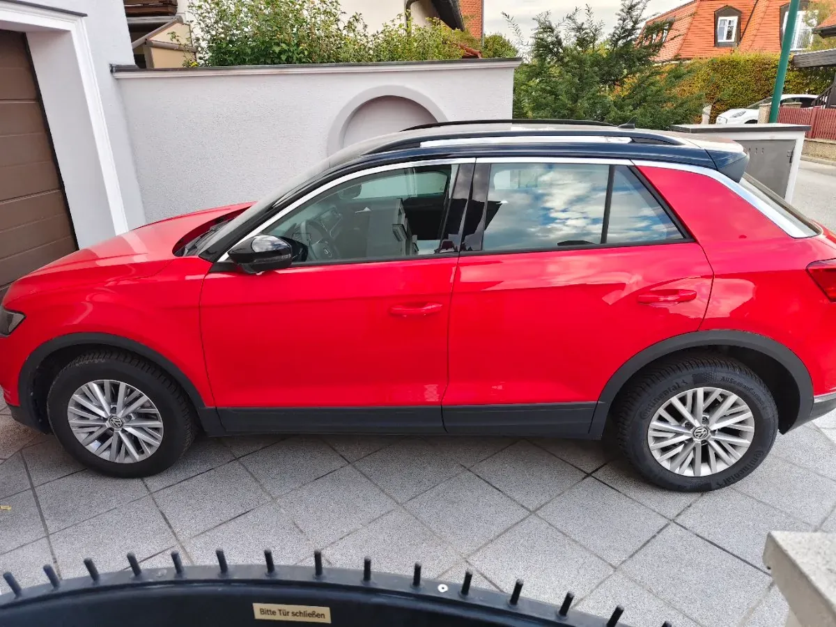 Volkswagen T-Roc 2018 photo 3