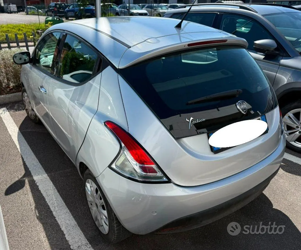 Lancia Ypsilon 2013 photo 4