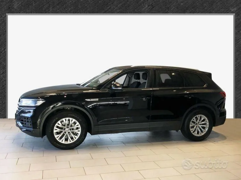 Volkswagen Touareg 2020 photo 2