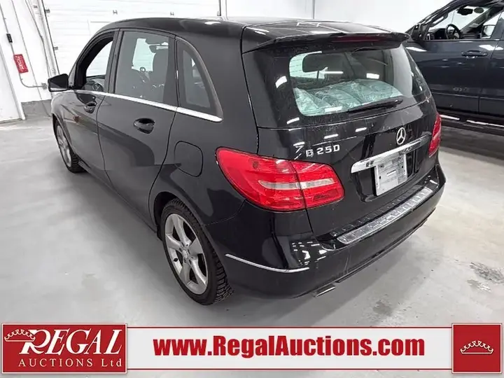 Mercedes-Benz B-Class 2013 photo 4