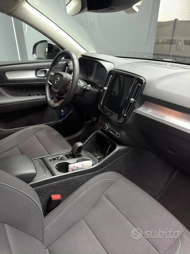 Volvo Xc40 2022 photo 4