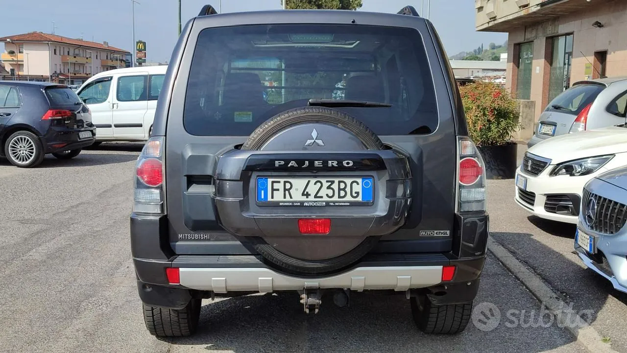 Mitsubishi Pajero 2018 photo 4