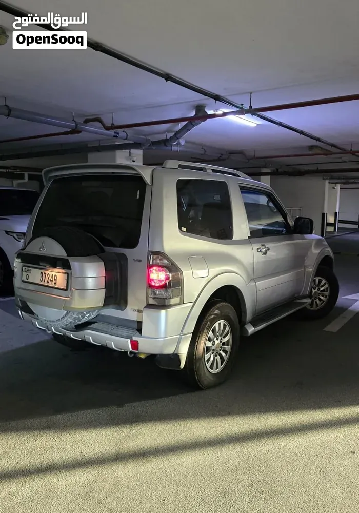 Mitsubishi Pajero 2011 photo 3