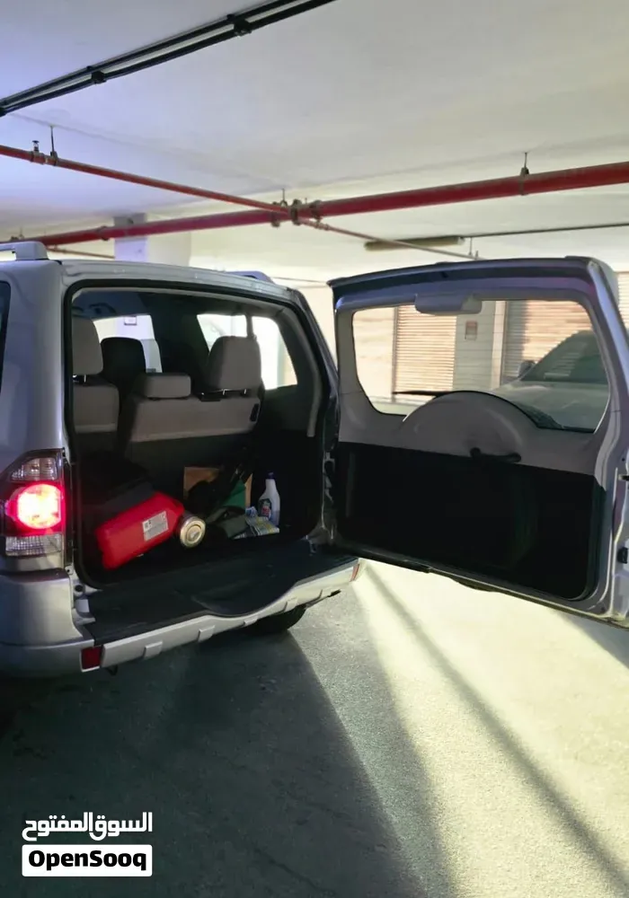 Mitsubishi Pajero 2011 photo 4