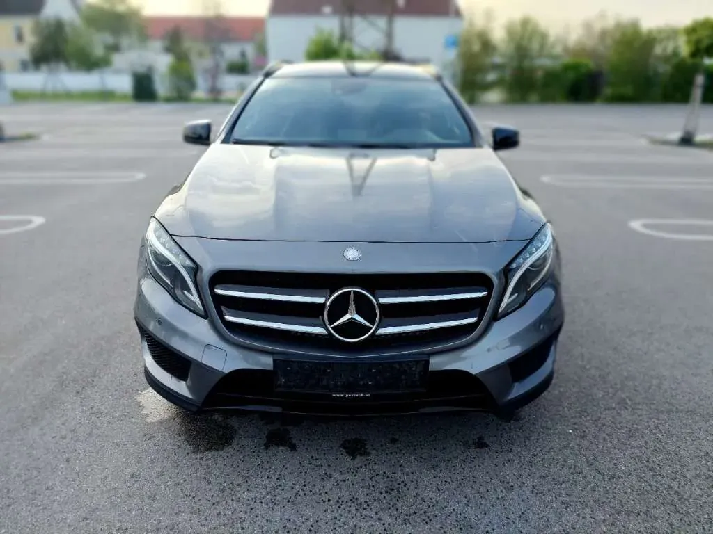 Mercedes-Benz Gla Class 2014 photo 2
