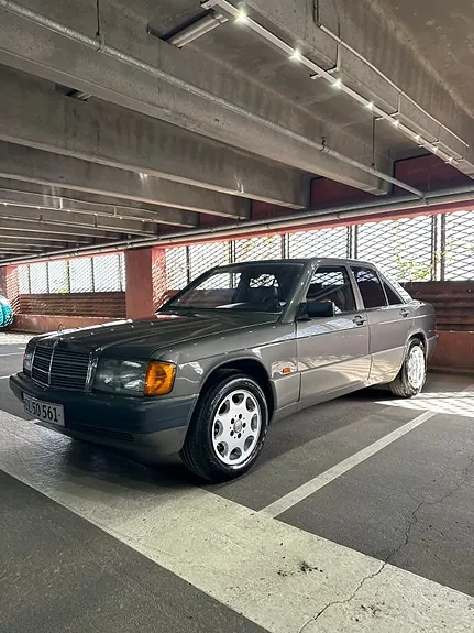 Mercedes-Benz 190 E 1985 photo 3