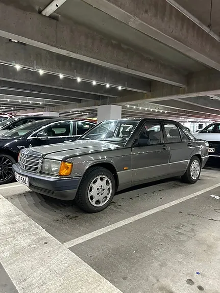 Mercedes-Benz 190 E