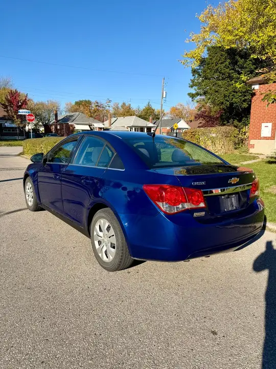 Chevrolet Cruze 2012 photo 2
