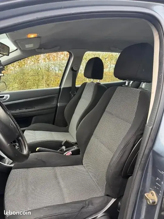 Peugeot 307 2005 photo 4
