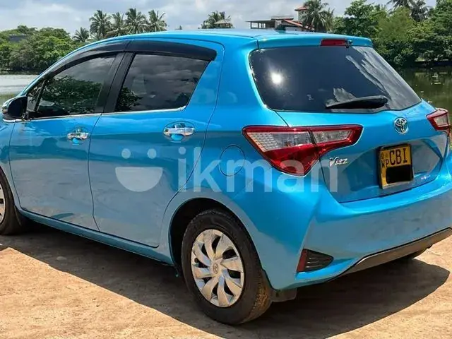 Toyota Vitz 2018 photo 5