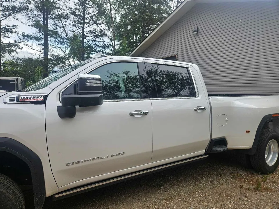 GMC Sierra 3500Hd 2025 photo 2