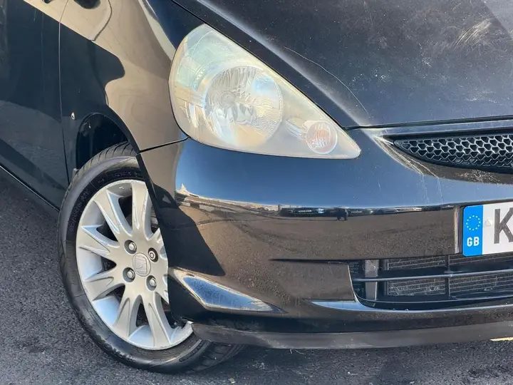 Honda Jazz 2005 photo 2