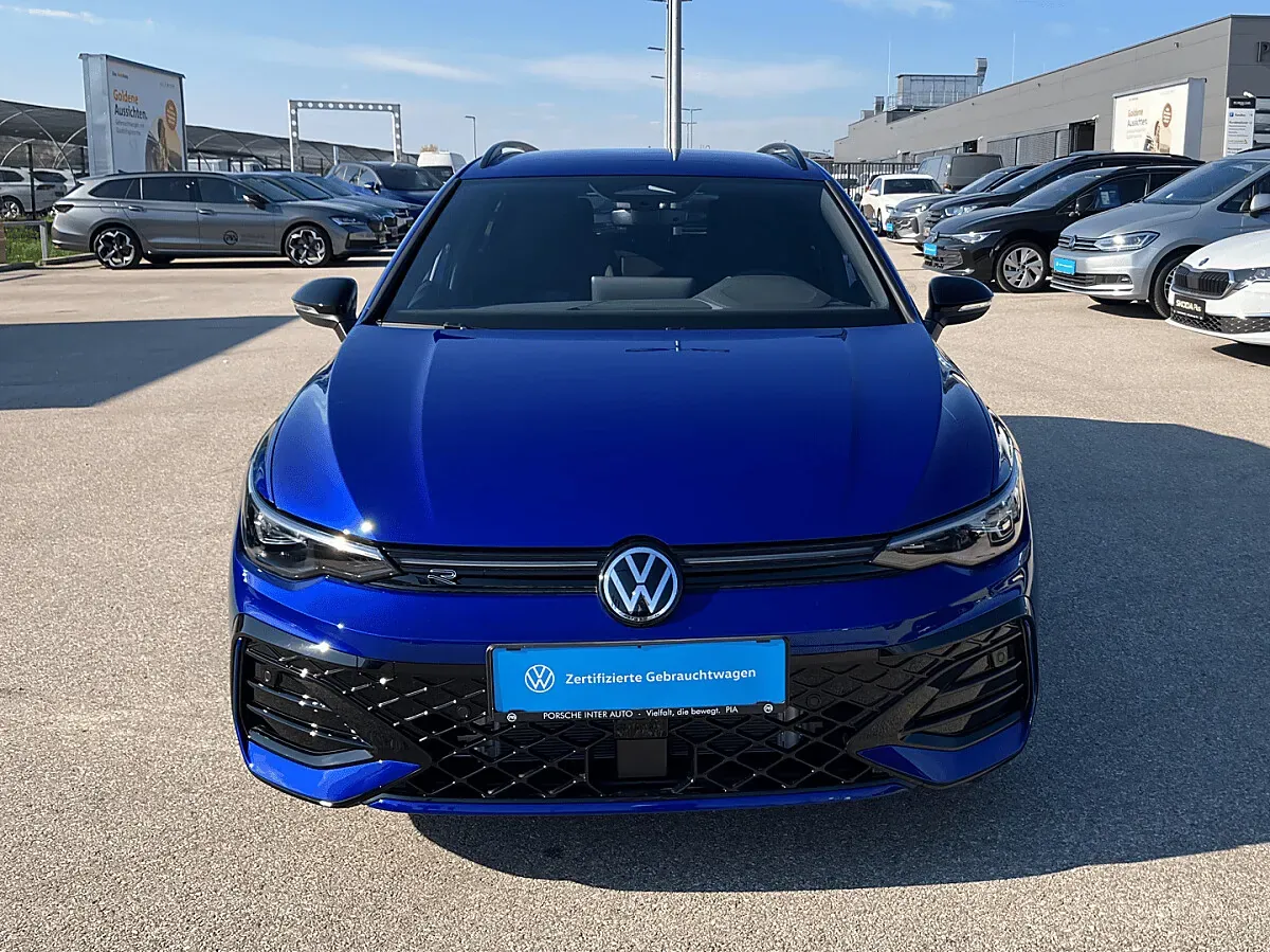 Volkswagen Golf 2026 photo 2