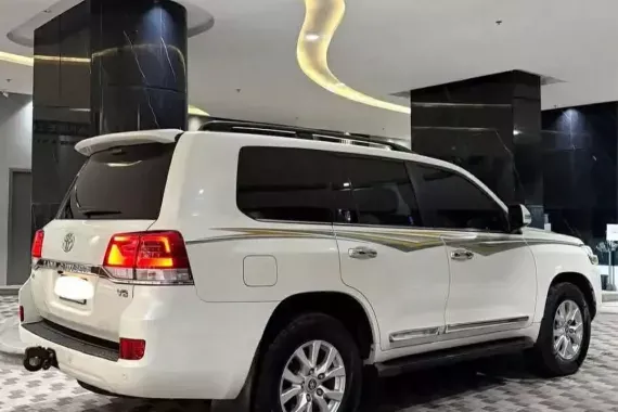 Toyota Land Cruiser 2018 photo 4
