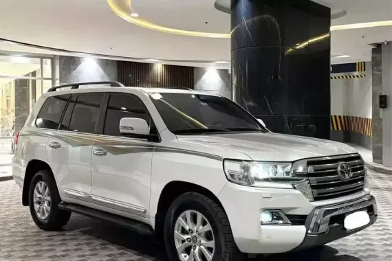 Toyota Land Cruiser 2018 photo 2