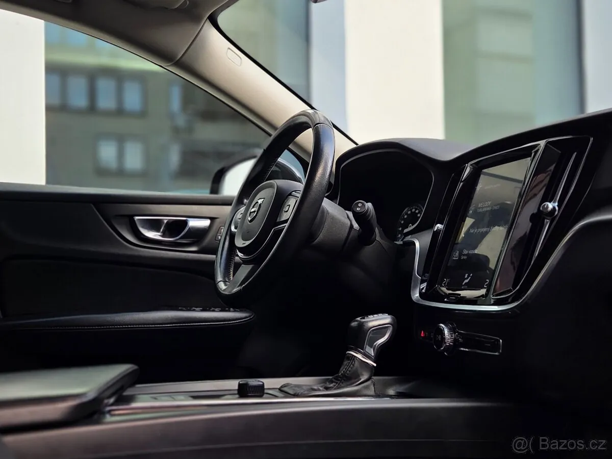 Volvo V60 2020 photo 4