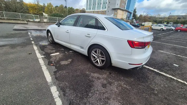 Audi A4 2016 photo 2