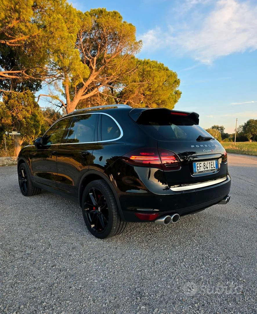 Porsche Cayenne 2011 photo 4