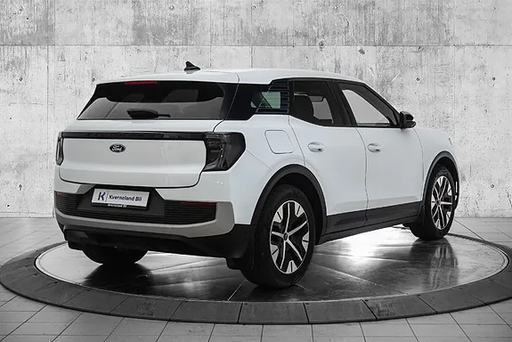 Ford Explorer 2025 photo 5