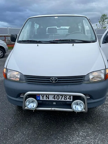 Toyota Hiace 1998 photo 3