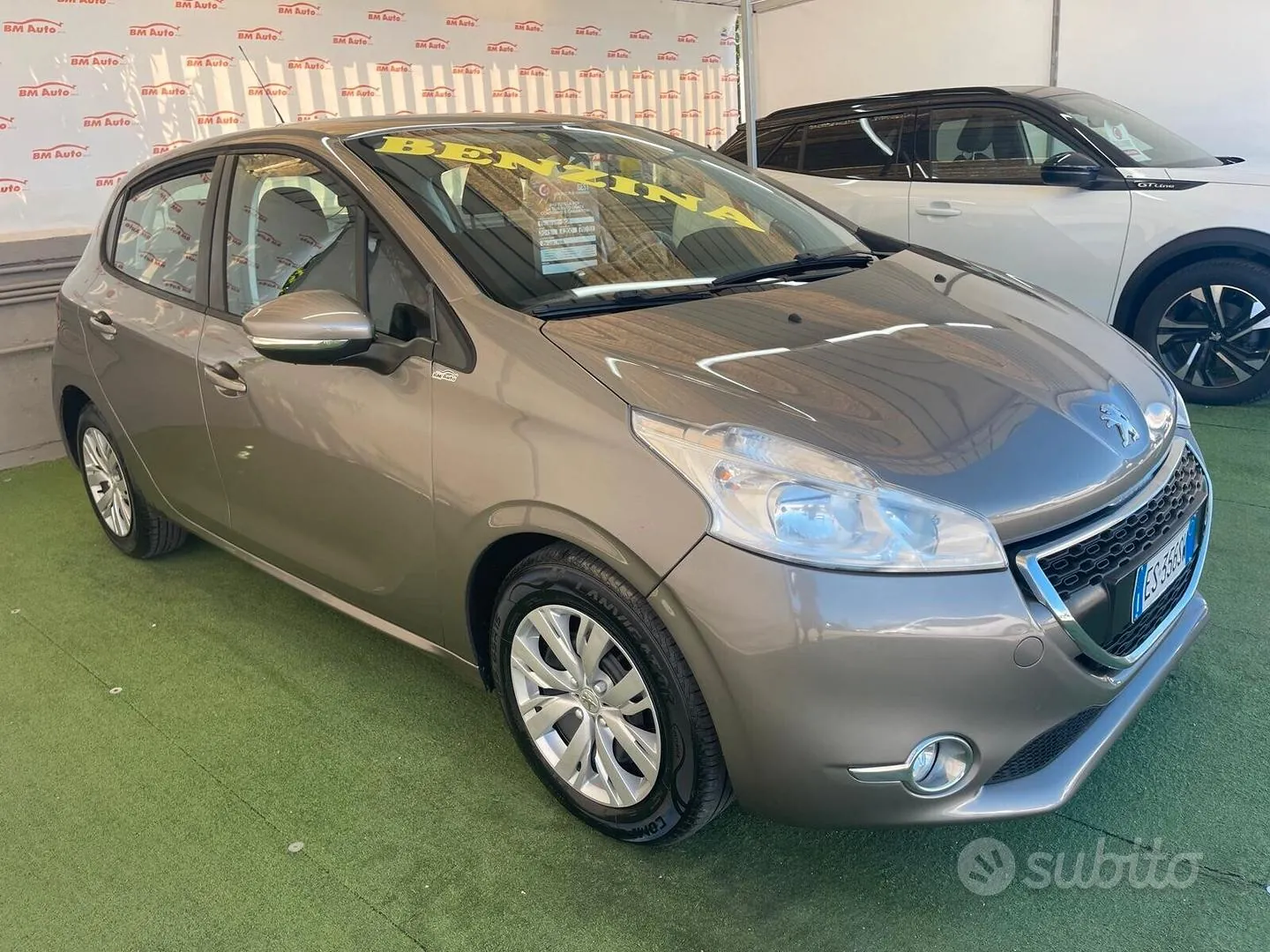 Peugeot 208 2013 photo 3