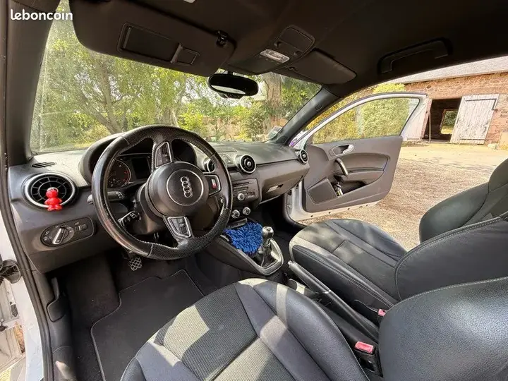 Audi A1 2014 photo 3