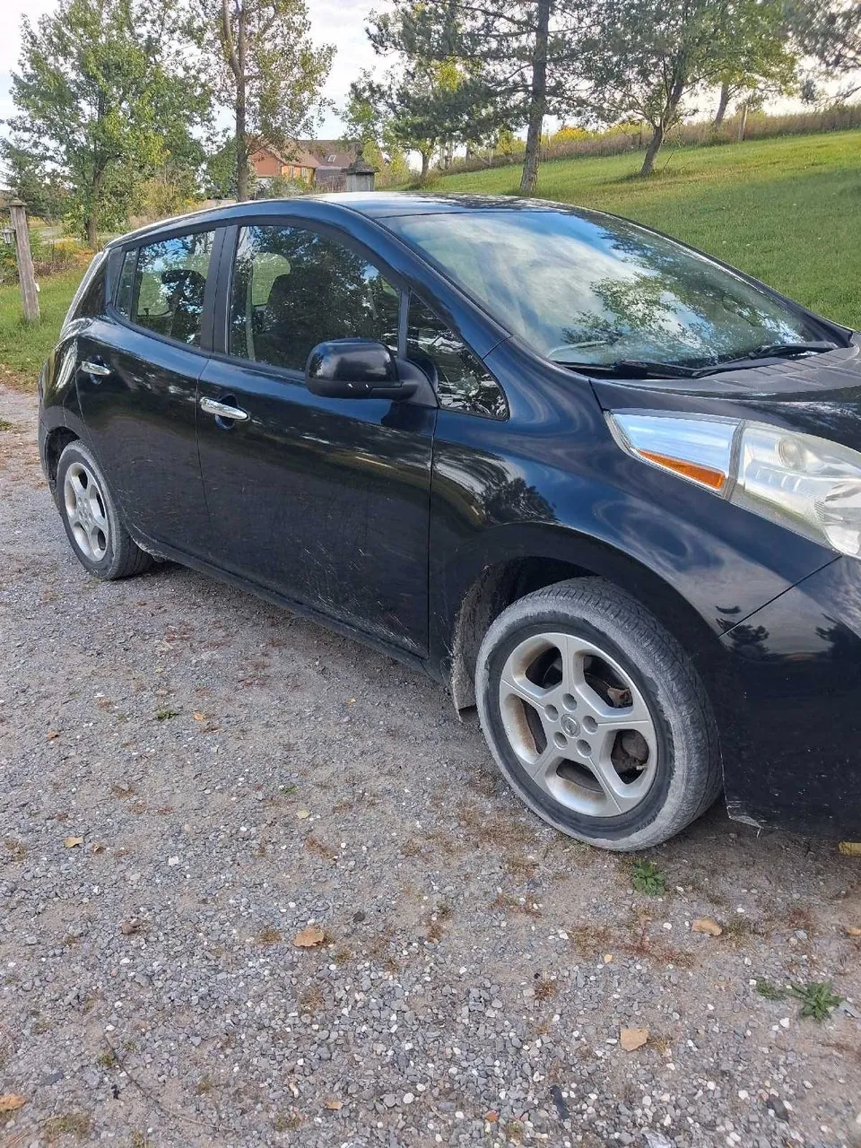 Nissan Leaf 2016 photo 2