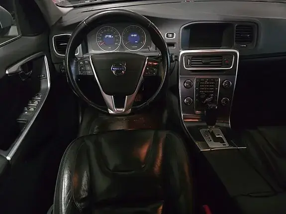 Volvo V60 2012 photo 3