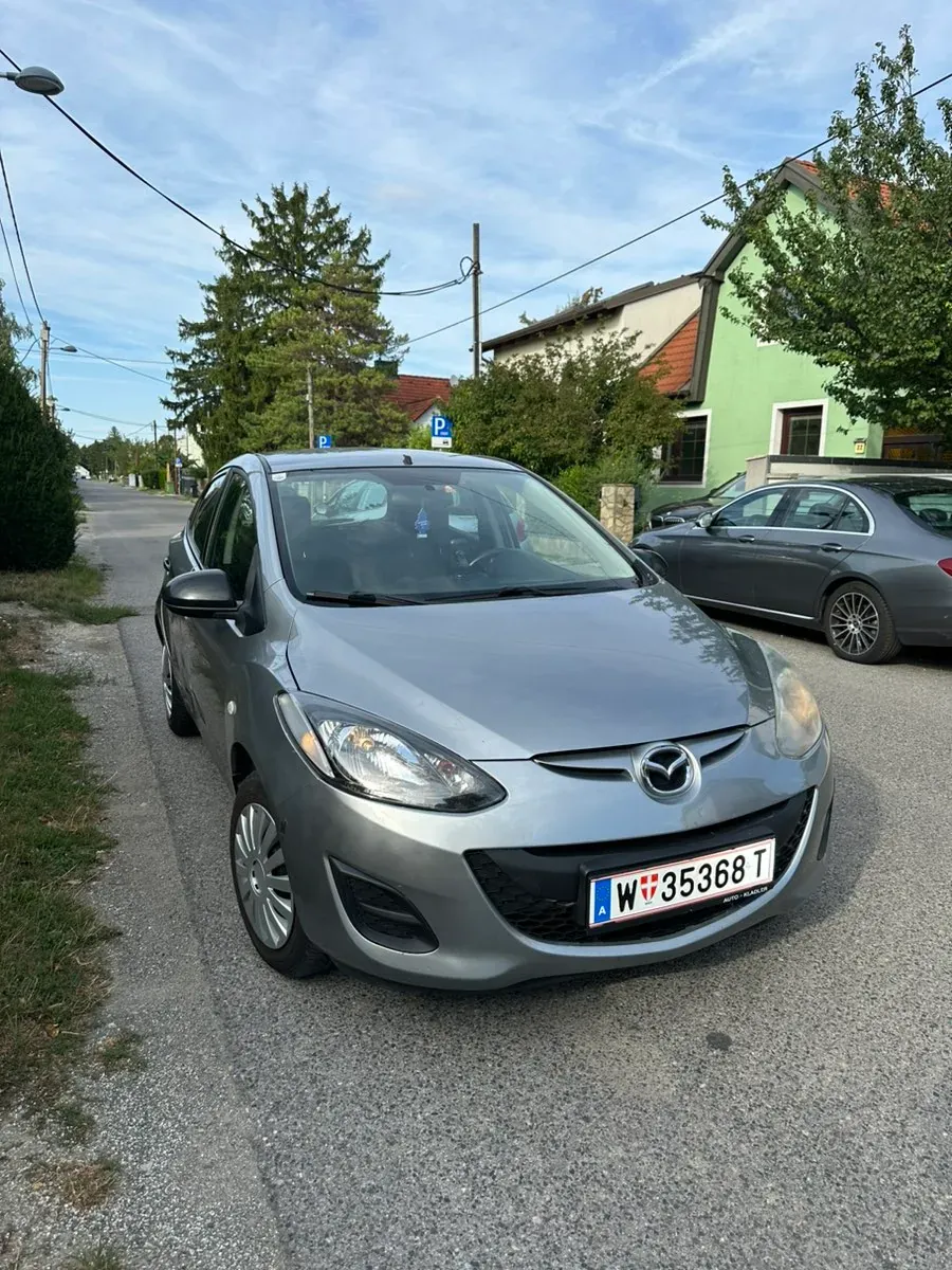 Mazda Mazda2