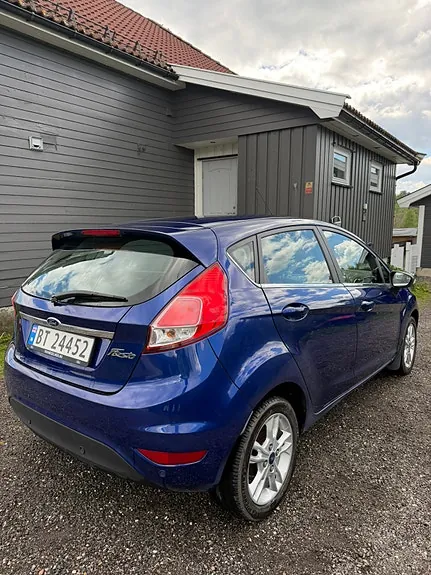 Ford Fiesta 2015 photo 3