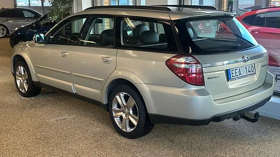 Subaru Outback 2007 photo 2