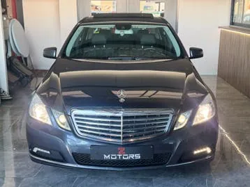 Mercedes-Benz E300 2010 photo 2